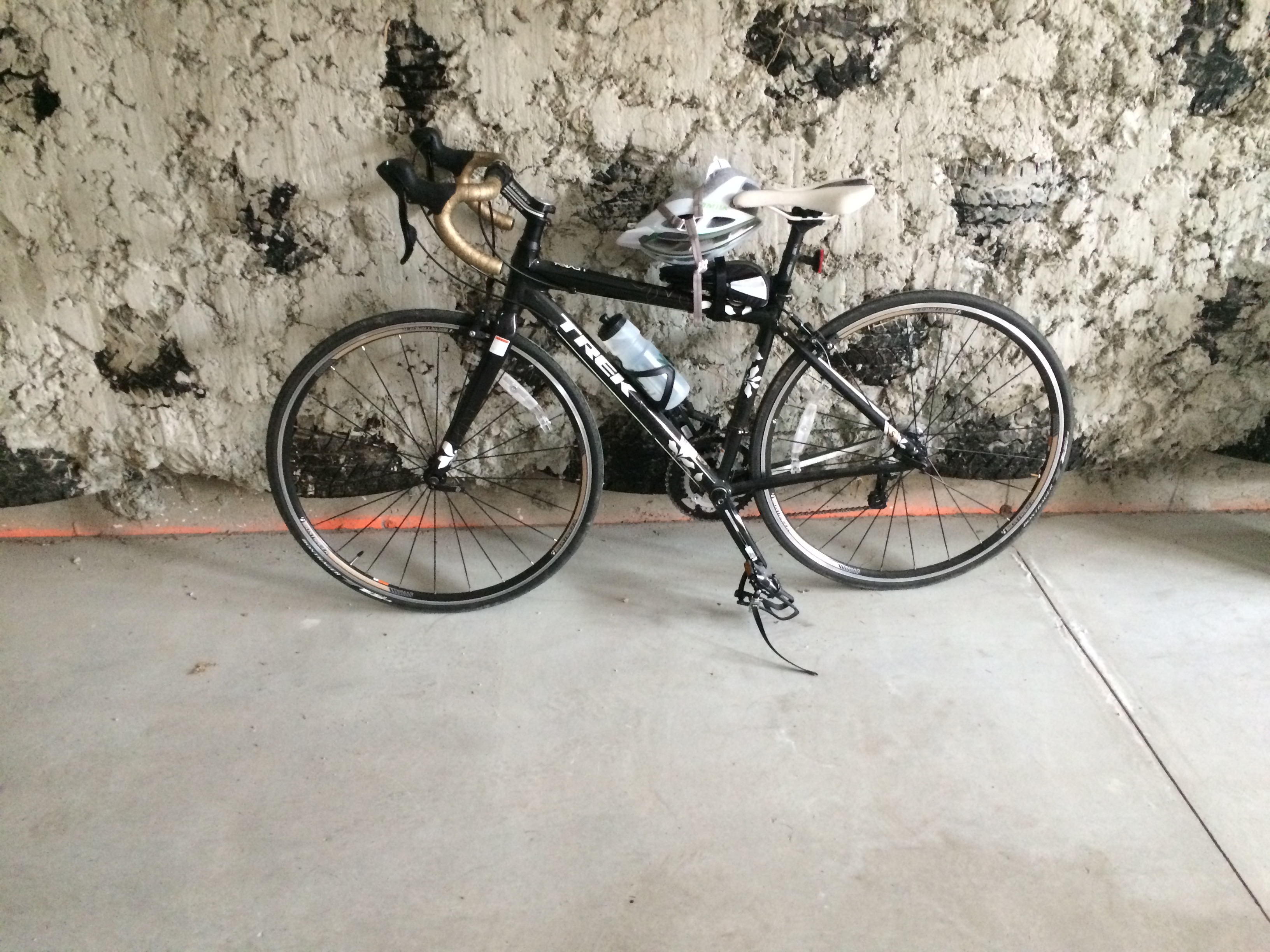 bikes, bicycles, garage